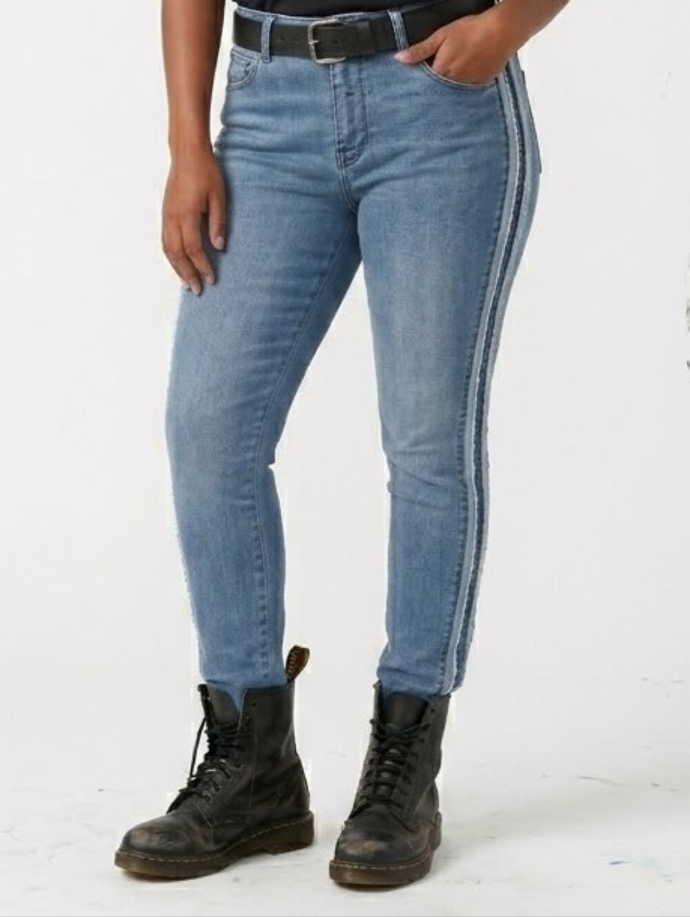 Lola Jeans Alexa High Rise Frayed Side Stripe Skinny Jeans 31 10 Edgy Chic